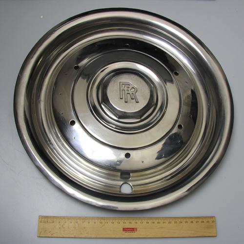 Product image of the product “Non-Vented Hub Cap, Rolls-Royce, Used ”