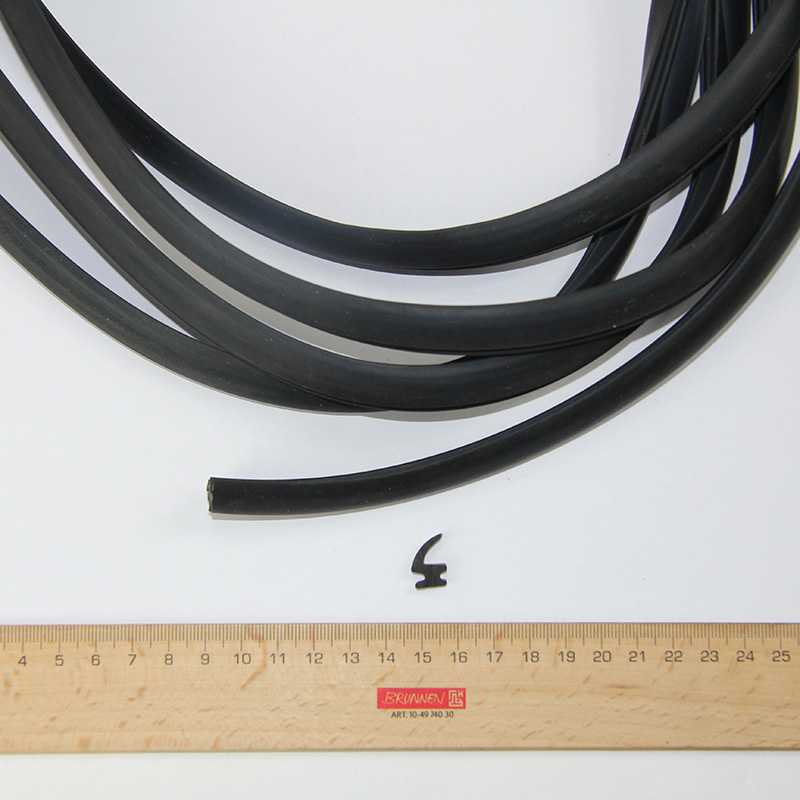 Product image 1 of the product “Opening Windscreen, Seal ”