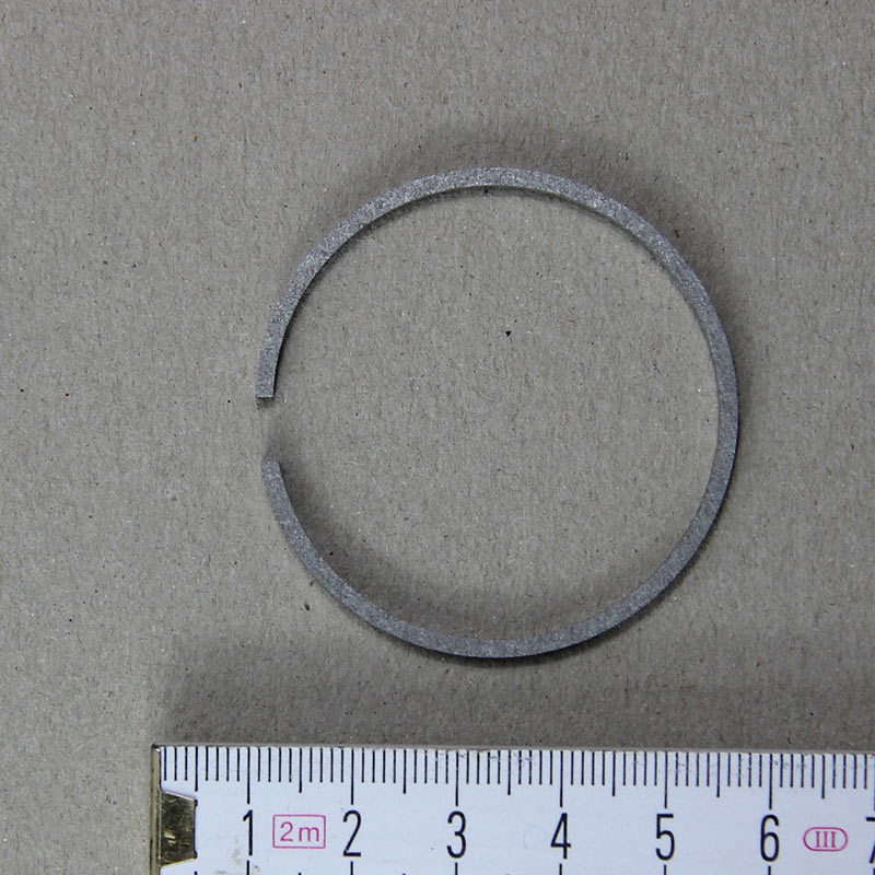 Artikelbild 1 des Artikels “Servo, vorn, Kolbenring “