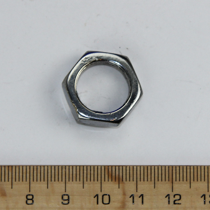 Product image 1 of the product “Wiper Spindle, Chrome Nut, Used ”