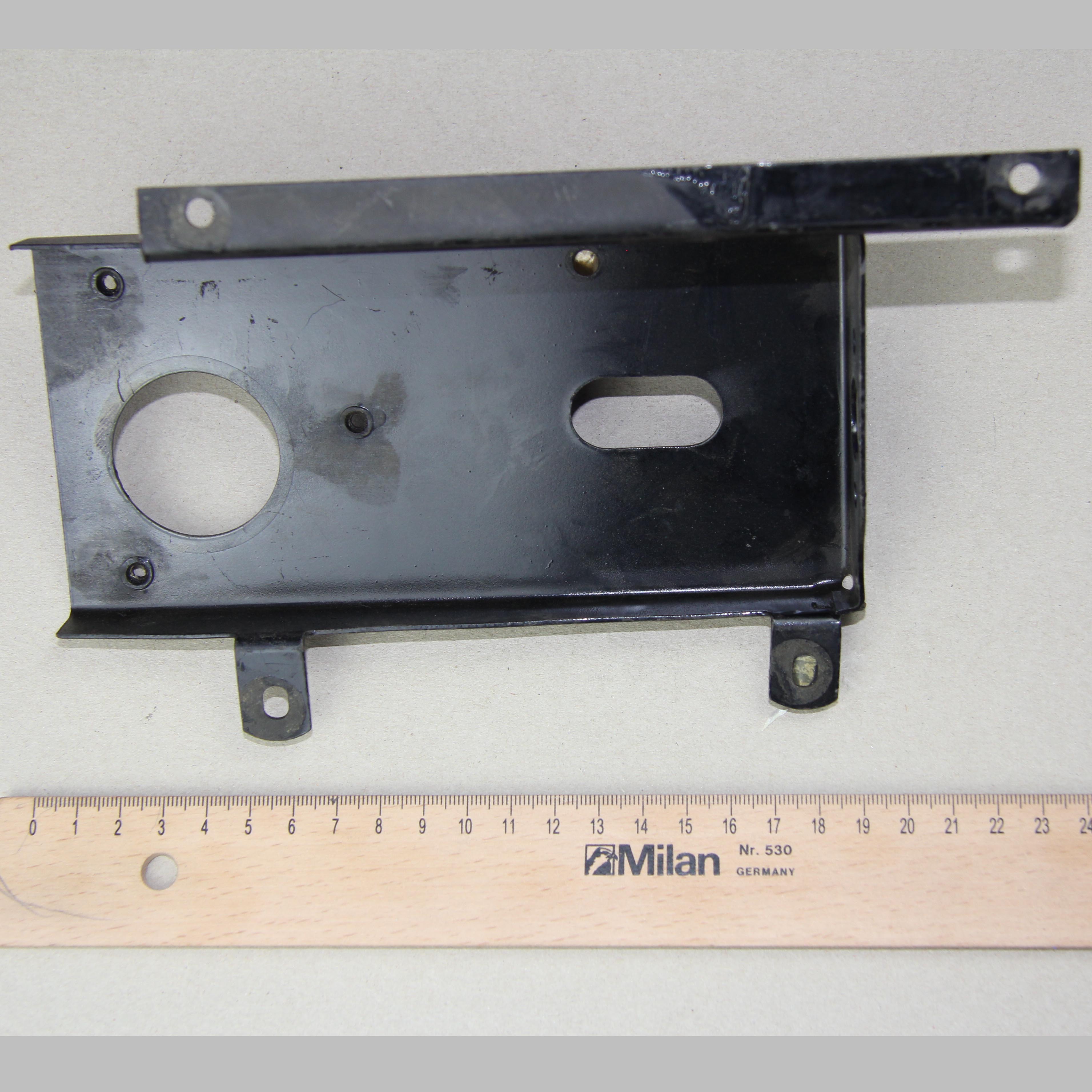 Product image 1 of the product “Heater Valve, Actuator LH, Mounting Plate ”