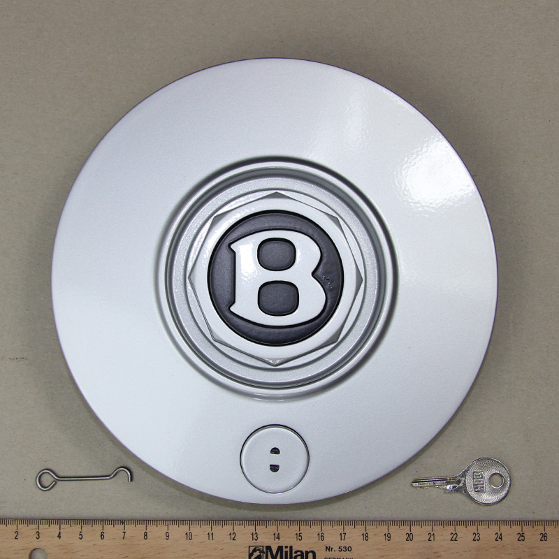 Artikelbild 1 des Artikels “Alufelge Ronal, Deckel, mit Schloss und Schlüssel “