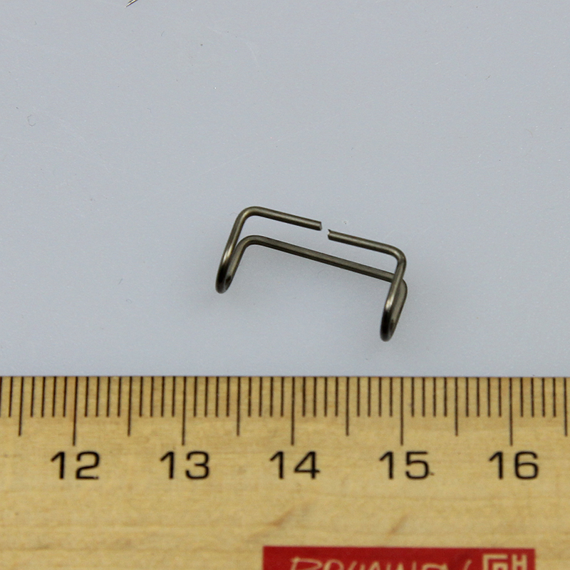 Artikelbild 1 des Artikels “Front- oder Heckscheibe, Chromleiste, Halteclip, Feder “