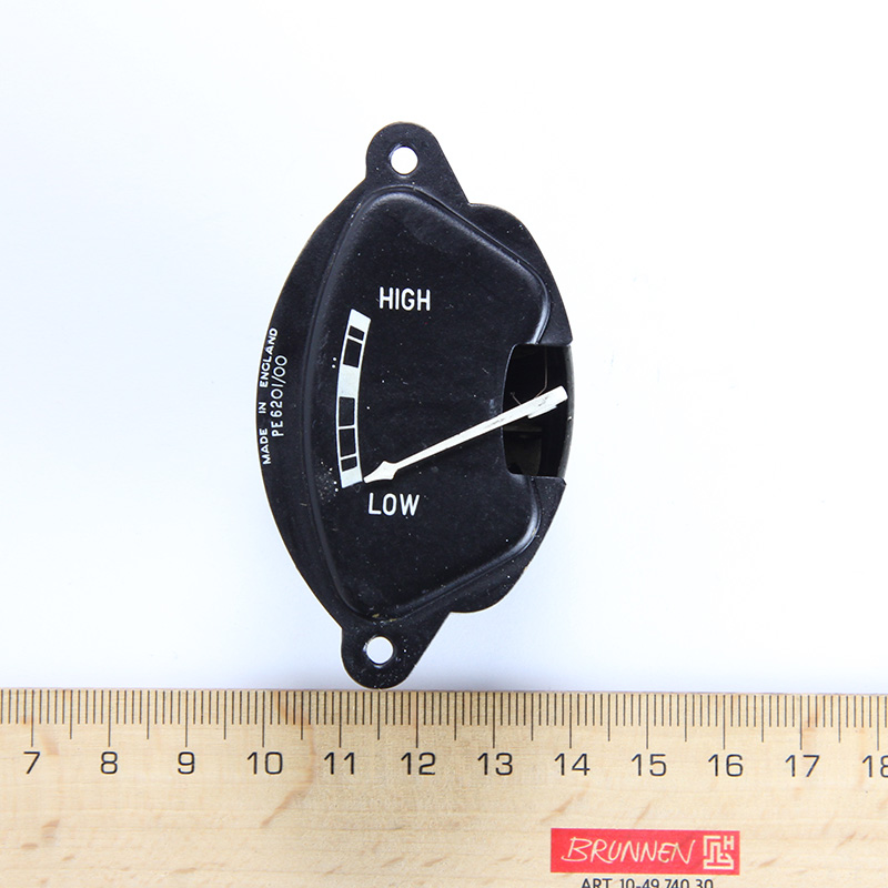 Product image 1 of the product “4-in-1 Instrument, Oil Pressure Gauge, reconditioned, exchange ”